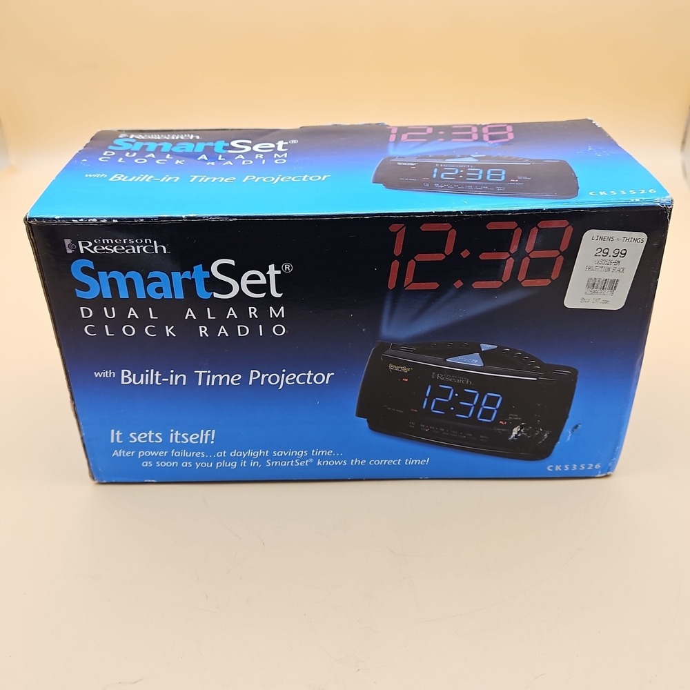 Emerson Research Smart Set Dual Alarm Clock Radio Built-in Projector NOS New